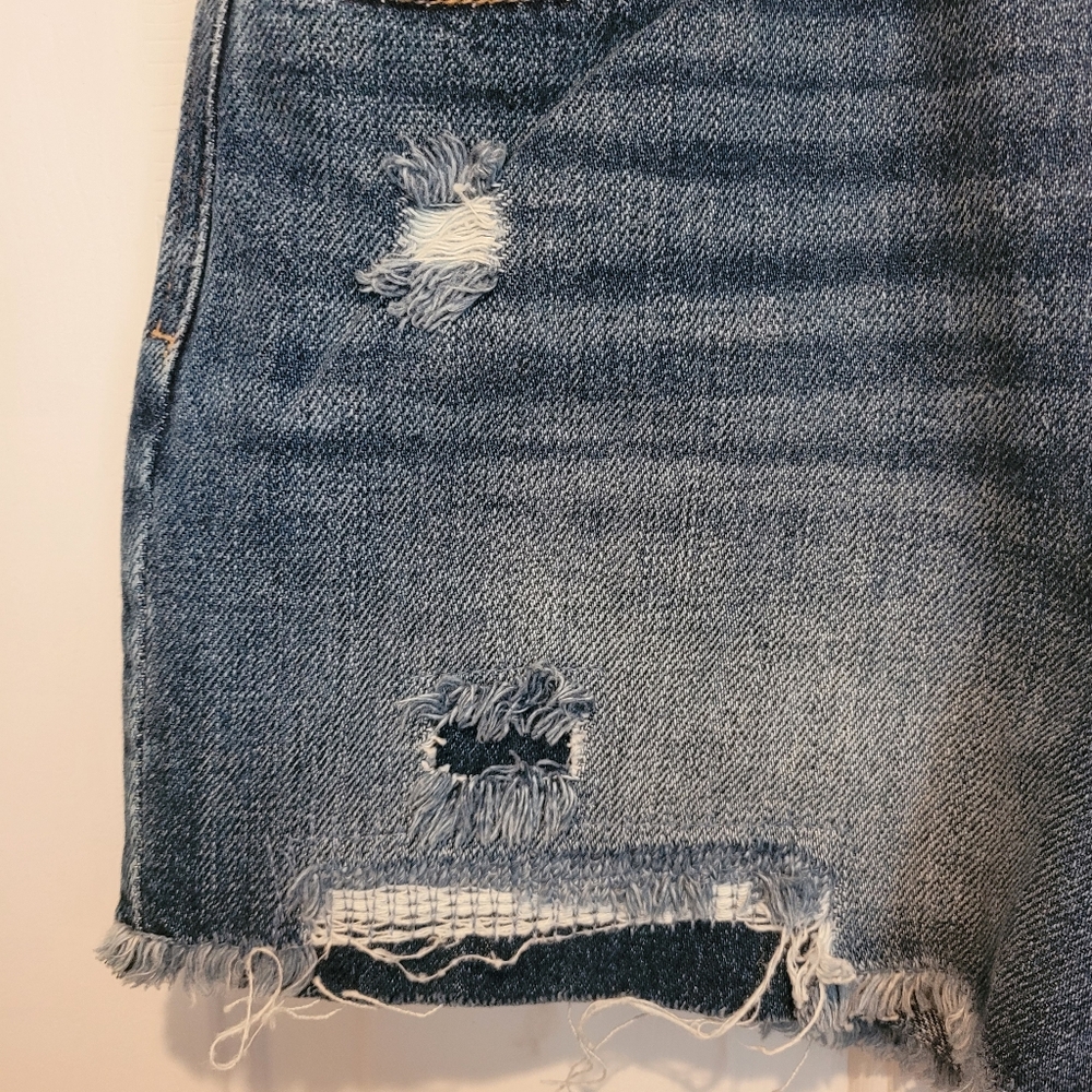 KanCan Button-Fly, High Rise Shorts - Picture 9 of 9